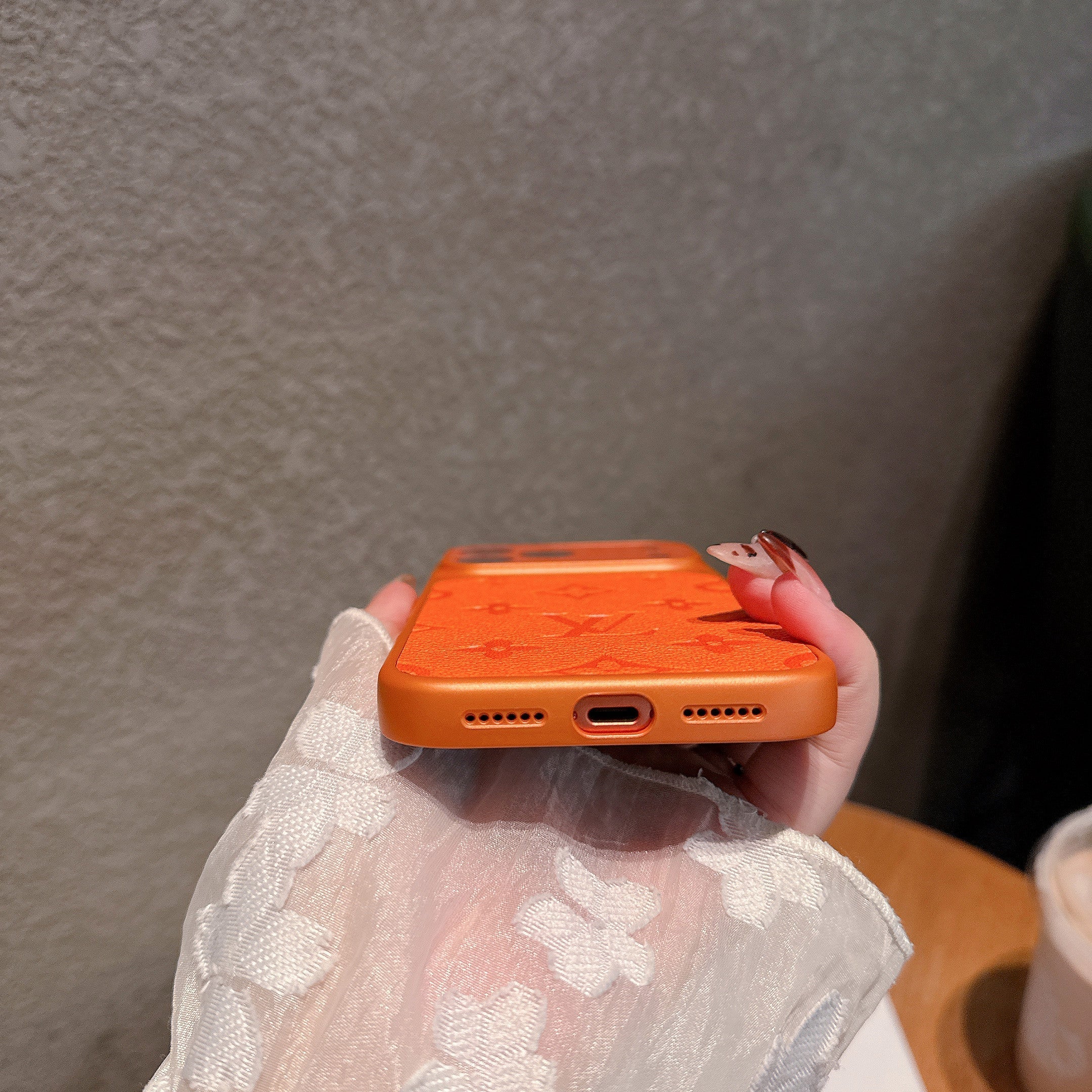 LV-inspirerat Lyxigt iPhone Läder Plånboksfodral med Korthållare - Djärv Orange